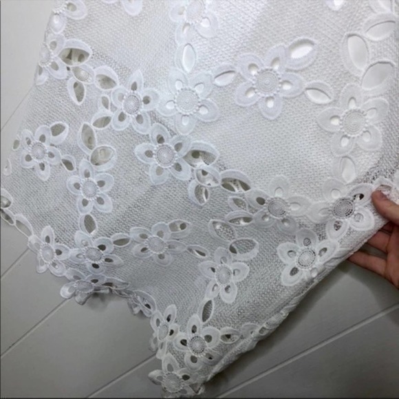 Bardot White Lace Bell Sleeve Boho Dress - Picture 5 of 8